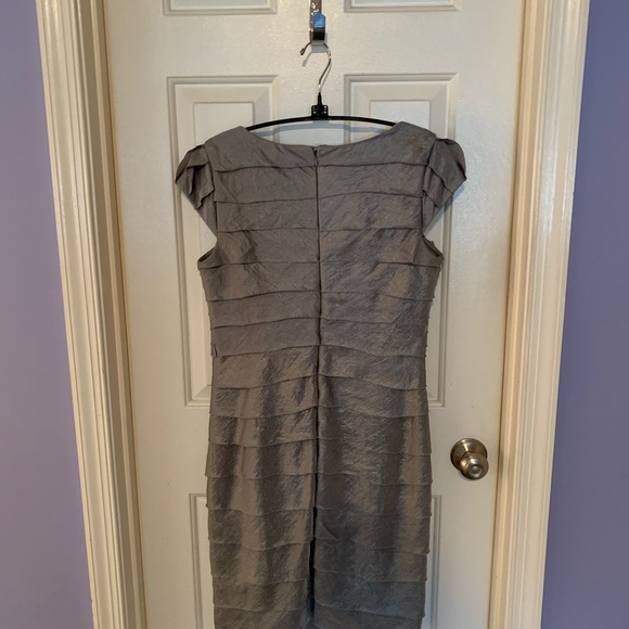 London Times Dress - Picture 4 of 4